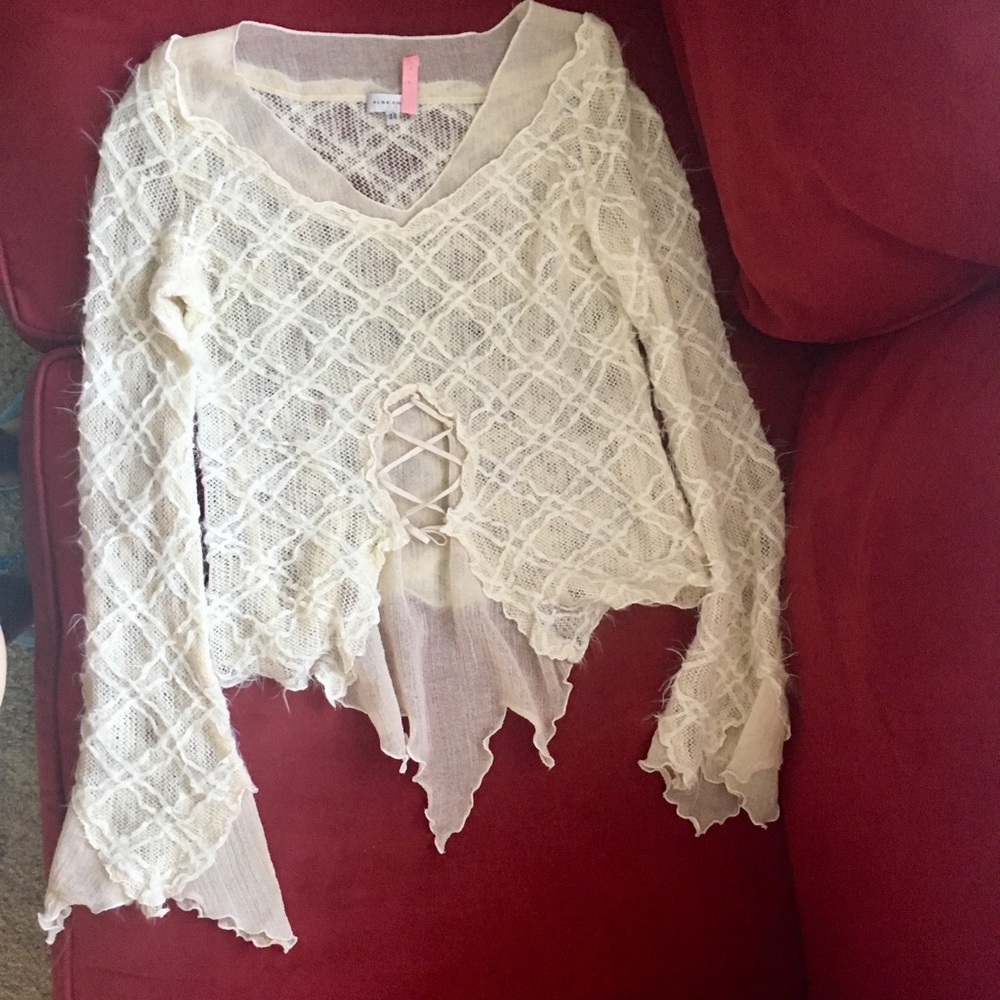 Alba Conde 🇪🇸 beige sweater